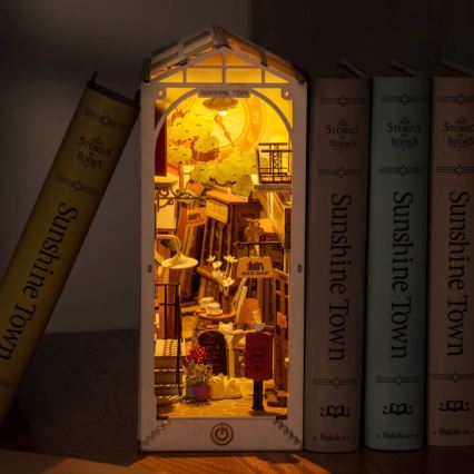 RoboTime - Serre-livre LED Ville ensoleillée 2xAAA