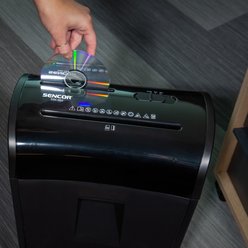 Sencor - Déchiqueteuse de CD et de papier volume A4 14 l 230V noire