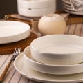 Service de table 18 pièces, blanc en porcelaine