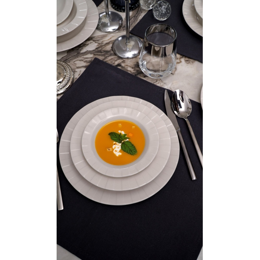 Service de table 18 pièces en porcelaine blanche