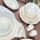 Service de table 53 pièces blanc et doré en porcelaine