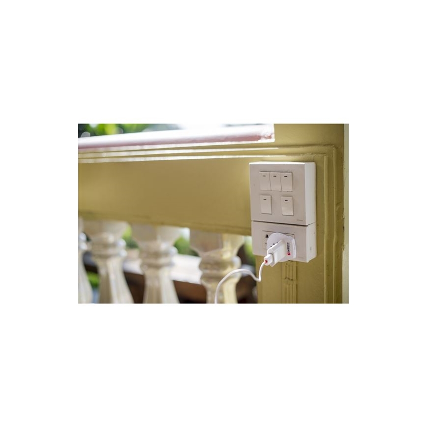 SKROSS - Adaptateur universel de voyage 230V