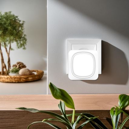 Sonnette sans fil avec éclairage LED pour prise 230V/1xCR2032 IP56 blanc
