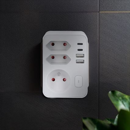 Multiprise blanche 1x 16 A + 2x 2,5 A avec chargeur USB 2 ports (A + C)