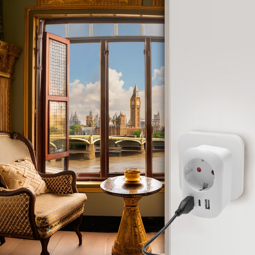 Adaptateur de voyage pour prises UK 230 V, 2x USB‑A et 1x USB‑C