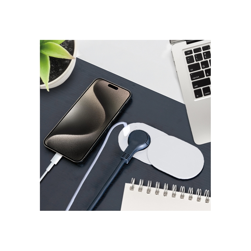 Prise encastrée 20W, 1 prise + USB A+C, blanche