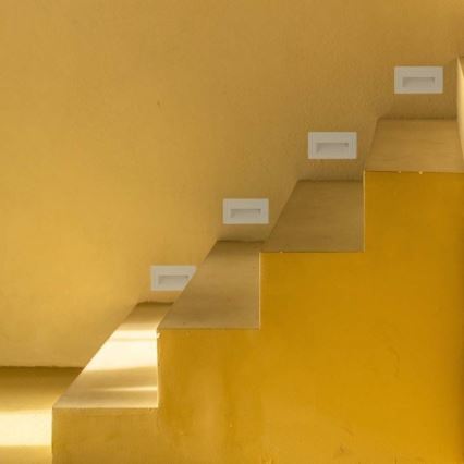 Spot d'escalier LED d'extérieur LED/3W/230V 3000K IP65 blanc