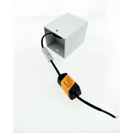 Spot LED LED/5W/230V 3000/4000/6400K 7,5x7,5 cm blanc