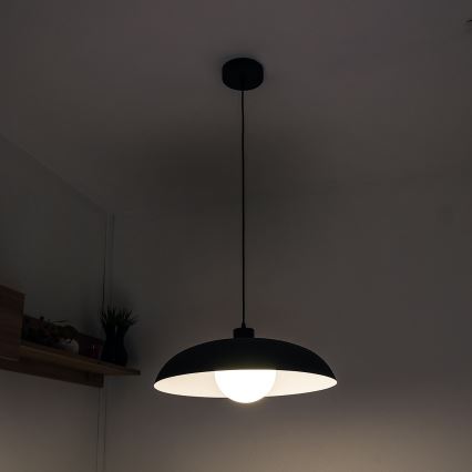 Suspension sur câble ECLIPSE 1xE27/15W/230V noir/blanc