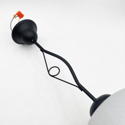 Suspension sur tige RETRO 1xE27/60W/230V noir/blanc