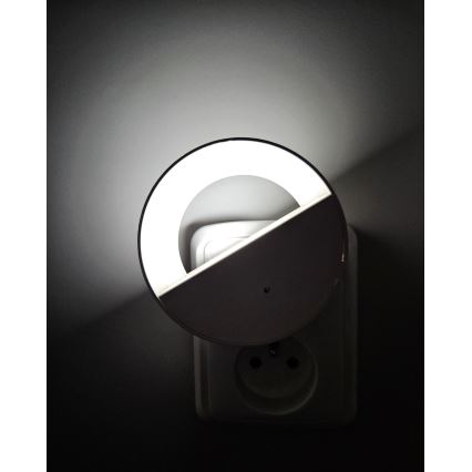 Veilleuse avec détecteur crépusculaire LED/0,5W/230V blanc