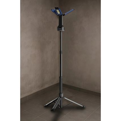 Viking - Projecteur LED rechargeable avec pied 3xLED/5V IPX4 7000 lm 4000 mAh