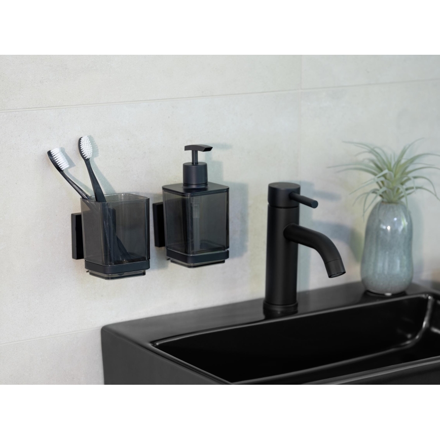WENKO 71444800 - Distributeur de savon VACUUM-LOC QUADRO ED 7,5 x 16 cm noir
