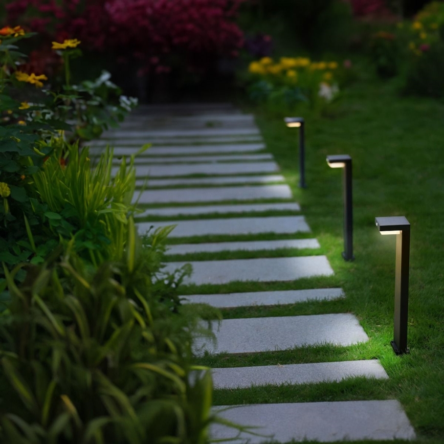 Zuma Line - Lampe solaire avec détecteur de mouvement et de crépuscule LED/4,5W/2000 mAh IP44 noir